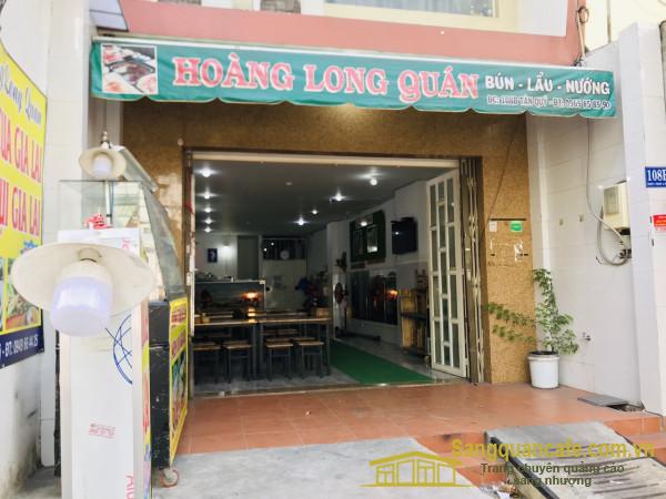 Sang nhanh quán ăn bún cua, lậu, nướng mặt tiền đường Tân Quý, quận Tân Phú.