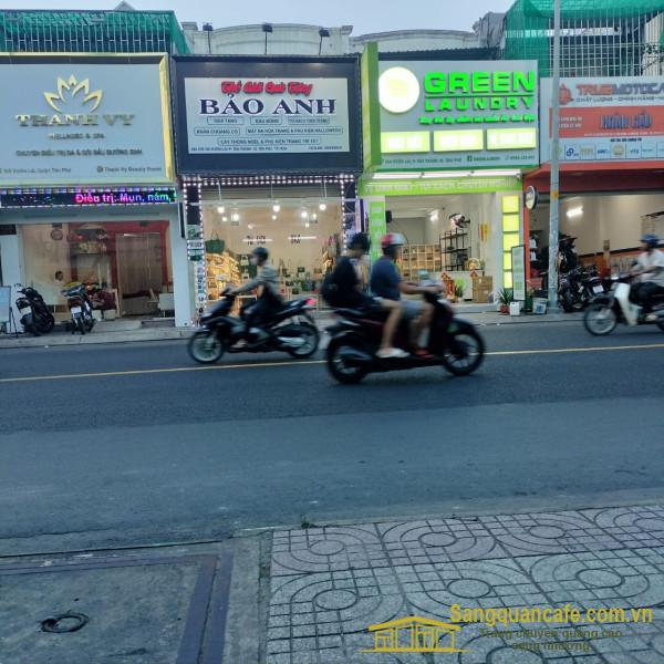 Sang Nhượng Mặt Bằng Shop Túi Xách Ở Trung Tâm Quận Tân Phú.