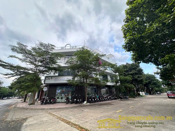 Sang quán cafe