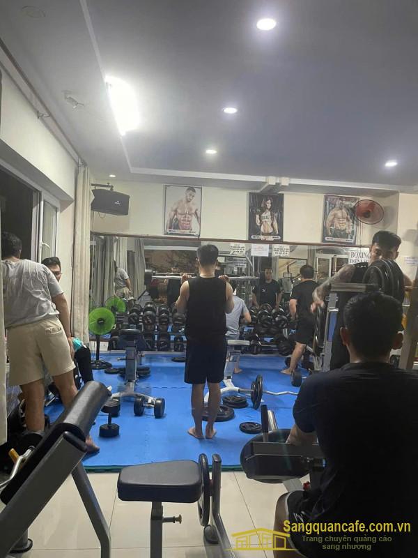 Sang CLB thể hình