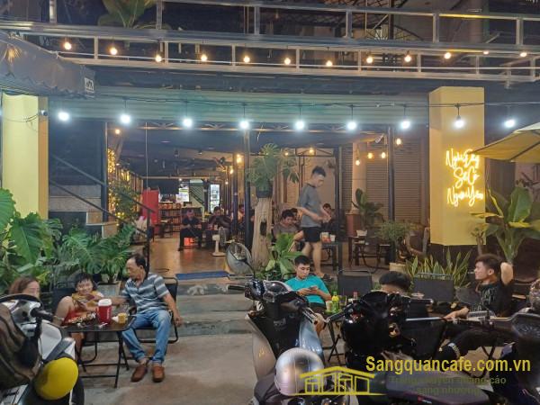 Sang quán cafe