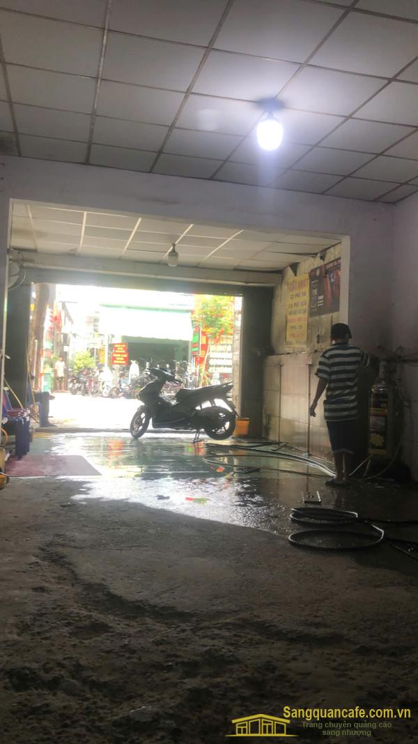 Sang tiệm rửa - sửa xe