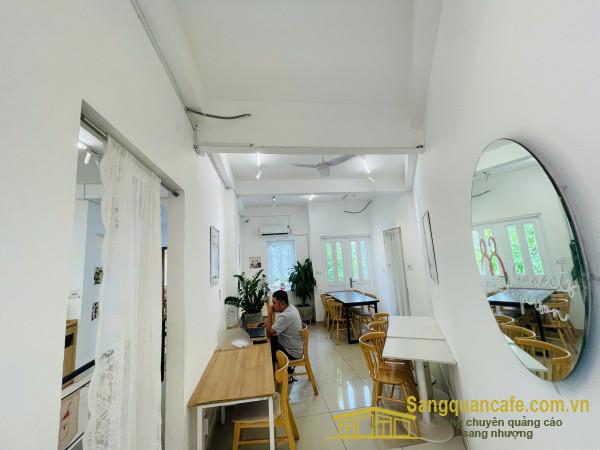 Sang quán cafe