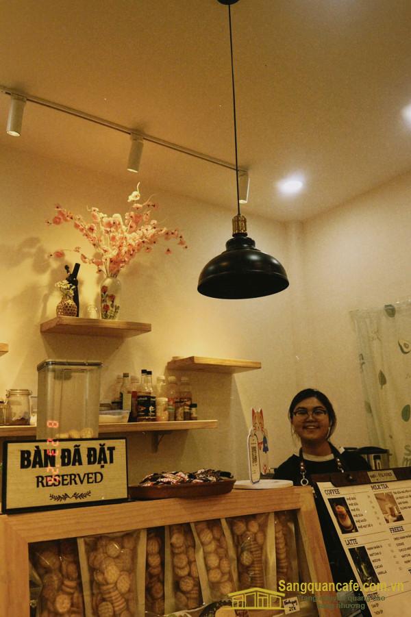 Sang quán cafe
