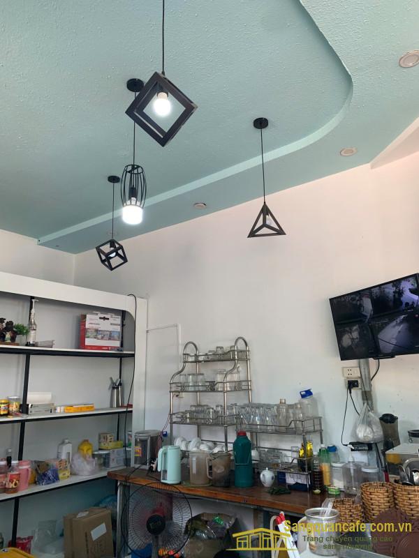 Sang quán cafe