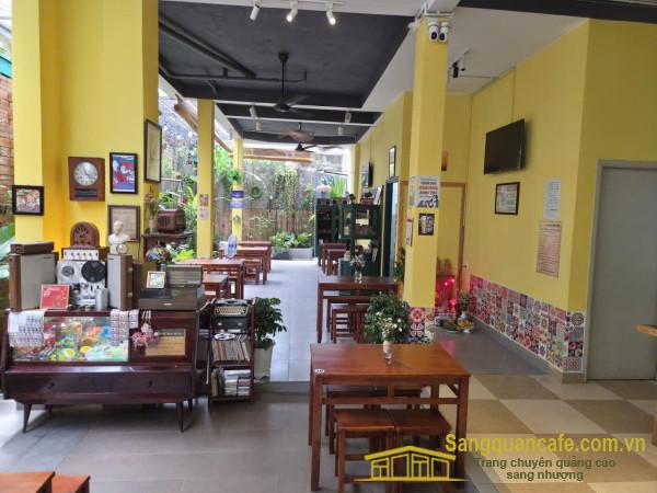 Sang quán cafe