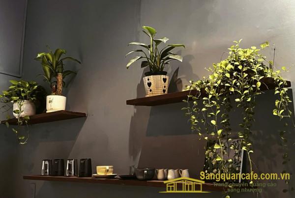 Sang quán cafe