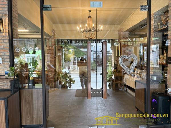 Sang nhà hàng Sang nhà hàng