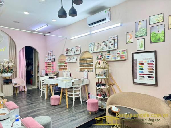 Sang tiệm tóc - nail