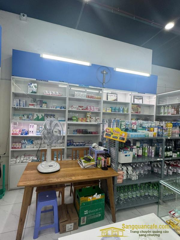 Sang nhà thuốc tây