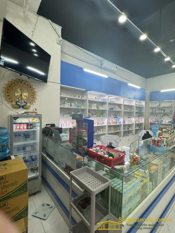 Sang nhà thuốc tây