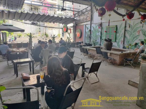 Sang quán cafe