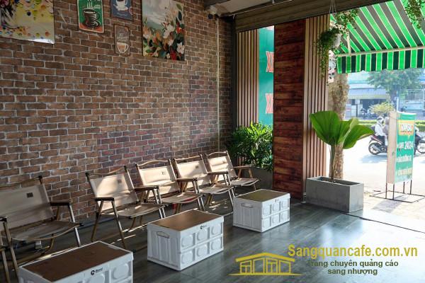 Sang quán cafe