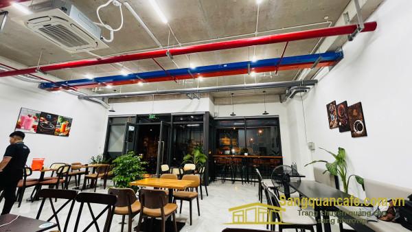 Sang quán cafe