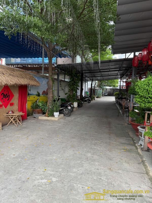 Sang quán cafe