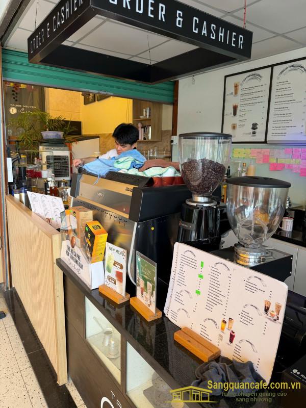Sang quán cafe