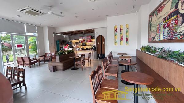 Sang quán cafe