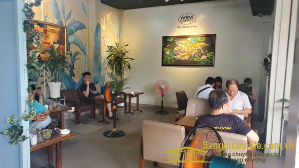 Sang quán cafe