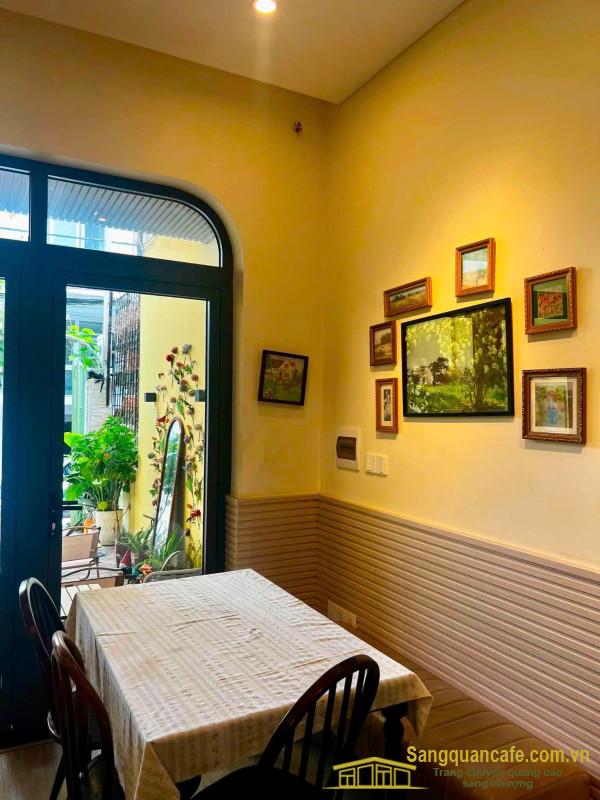 Sang quán cafe